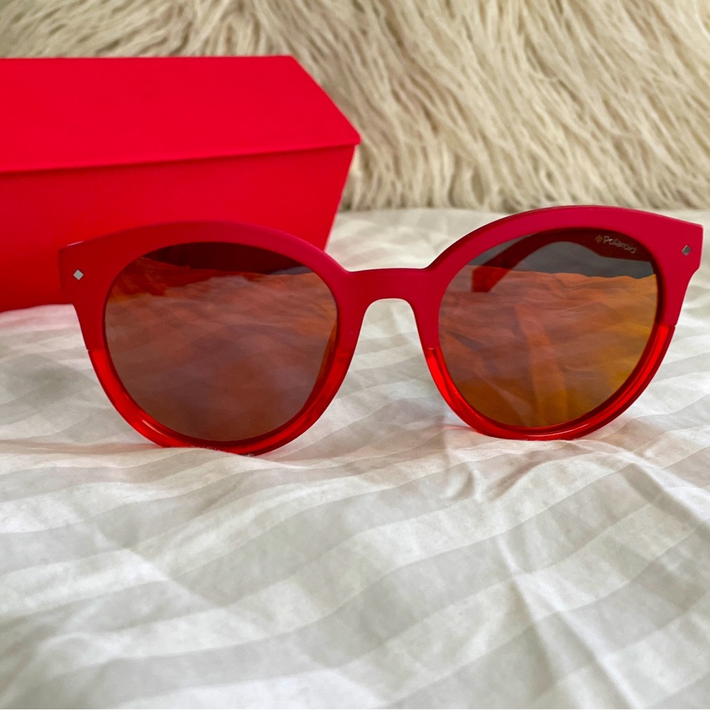 Classic Red Polaroid Polarized Sunglasses NWT